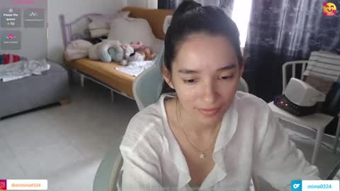 Snapshot of erina_1 chatting on 18, 4, 2026 erina_1 online show from 18, 4, 2026