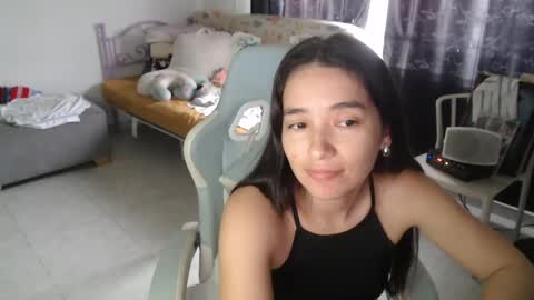 Snapshot of erina_1 chatting on 21, 5, 2026 erina_1 online show from 21, 5, 2026