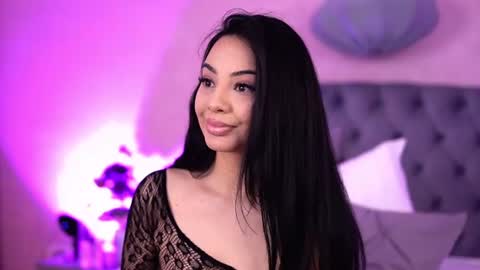 Snapshot of erinazzaro chatting on 18, 6, 2026 Erin online show from 18, 6, 2026