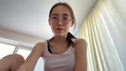 Snapshot of erinnthurmond chatting on 16, 7, 2026 Luna online show from 16, 7, 2026