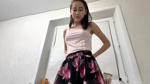 Snapshot of erinnthurmond chatting on 18, 7, 2026 Luna online show from 18, 7, 2026