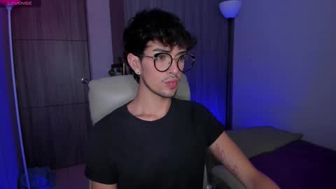 Snapshot of erisleon chatting on 2, 2, 2026 online show from 2, 2, 2026