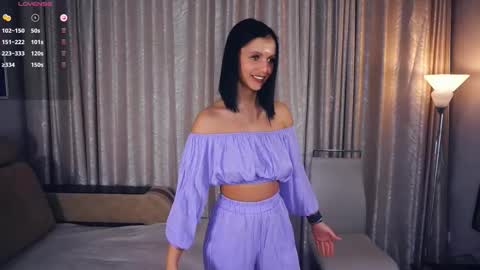 Snapshot of erlinefairall chatting on 17, 10, 2025 Erline and Monica online show from 17, 10, 2025