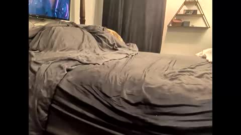 Hmmmhmmmm online show from 17, 4, 2026