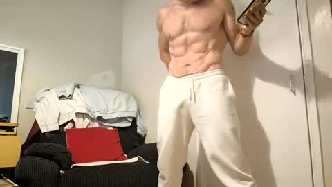 Snapshot of erniemac chatting on 13, 10, 2025 Ernie online show from 13, 10, 2025