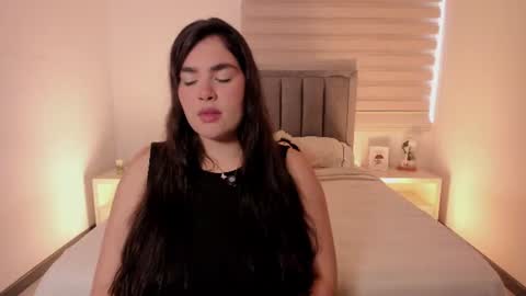 Snapshot of erotic_boobs chatting on 12, 6, 2026 Karen online show from 12, 6, 2026