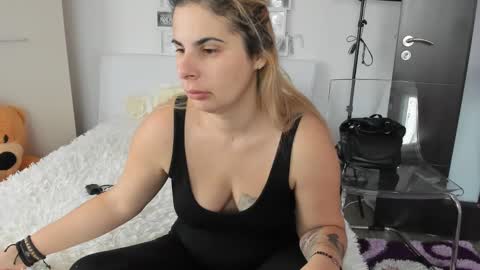 eroticsensualkitty4u online show from 3, 12, 2024