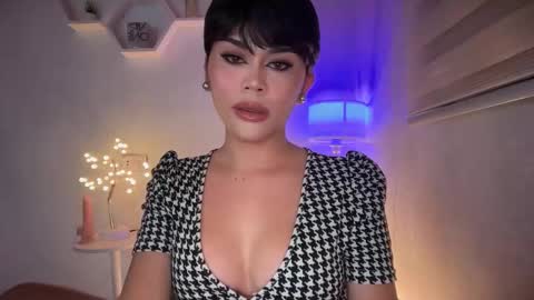 monica online show from 22, 2, 2026