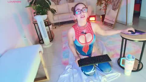TINY  online show from 13, 10, 2025