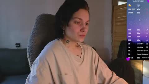 esajukyy online show from 8, 4, 2026