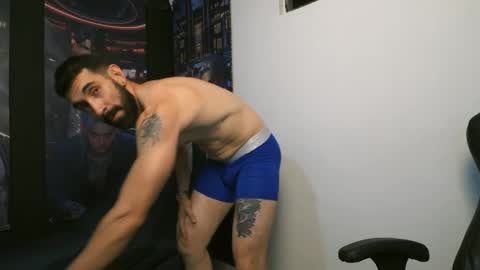 escanor_ilios online show from 3, 3, 2026