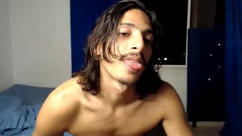 Snapshot of escanor_legendary chatting on 28, 4, 2026 Scanor online show from 28, 4, 2026
