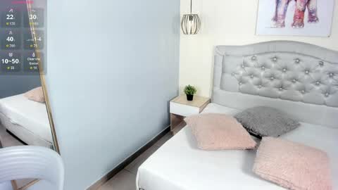 Escarlet online show from 9, 4, 2026