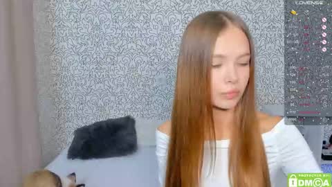 Snapshot of eshcka chatting on 24, 9, 2025 Megan and Brad online show from 24, 9, 2025