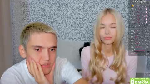 Snapshot of eshcka chatting on 25, 10, 2025 Megan and Brad online show from 25, 10, 2025