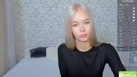 Snapshot of eshcka chatting on 30, 10, 2025 Megan and Brad online show from 30, 10, 2025