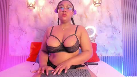 esmeralda online show from 13, 2, 2025