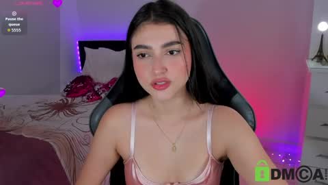 Snapshot of esmeralda_le chatting on 13, 5, 2026 Esmeralda online show from 13, 5, 2026
