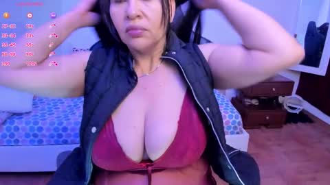 esme online show from 16, 10, 2025