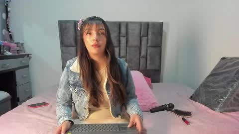 Perla online show from 12, 4, 2026