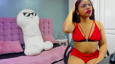 Snapshot of esmeraldabell_ chatting on 26, 3, 2026 Esmeralda online show from 26, 3, 2026