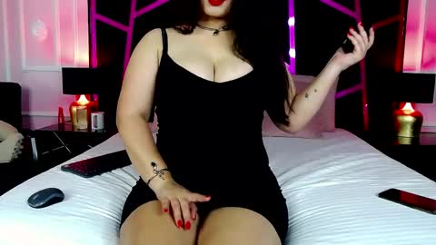 Snapshot of essena_monroe chatting on 31, 5, 2026 Mary online show from 31, 5, 2026