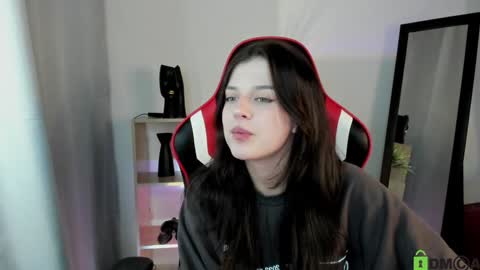 esteria online show from 18, 1, 2025