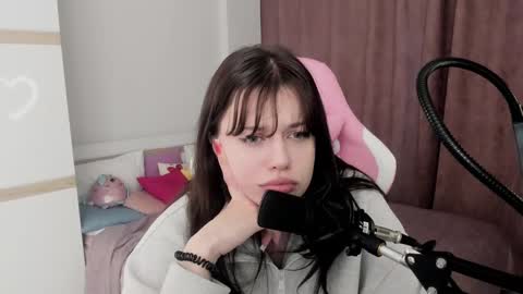 esteria online show from 26, 2, 2025