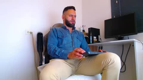 esteban online show from 10, 2, 2026