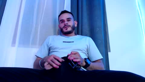 Esteban Fernandez online show from 15, 12, 2024