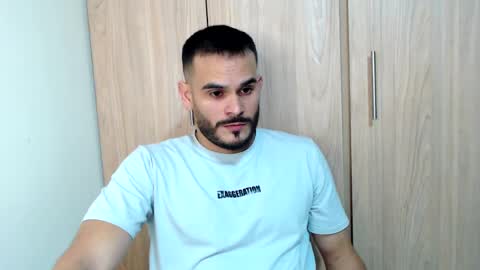 Esteban Fernandez online show from 4, 1, 2025