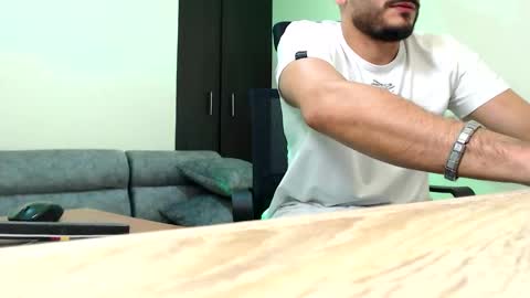 Esteban Fernandez online show from 18, 11, 2025