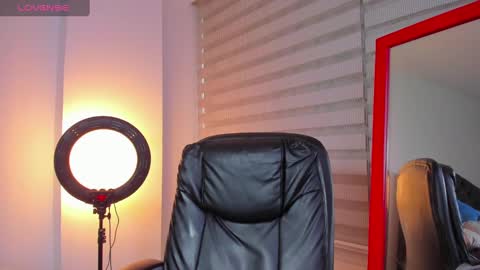 Snapshot of esteban_stud chatting on 28, 2, 2025 ESTEBAN online show from 28, 2, 2025