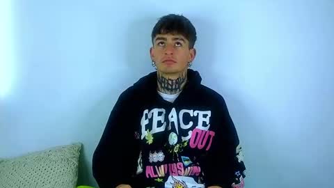 Esteban independent model online show from 12, 3, 2025