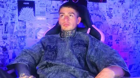 Esteban independent model online show from 9, 3, 2026