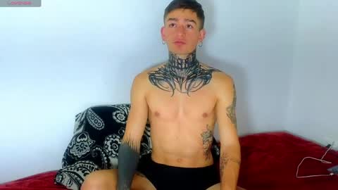 Snapshot of estebanchar_ chatting on 25, 4, 2026 Esteban independent model online show from 25, 4, 2026