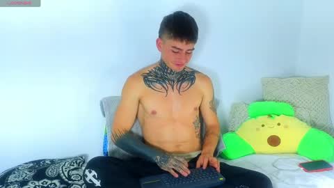 Snapshot of estebanchar_ chatting on 18, 5, 2026 Esteban independent model online show from 18, 5, 2026