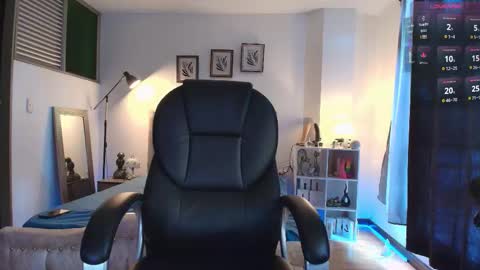 Esteban online show from 27, 10, 2025