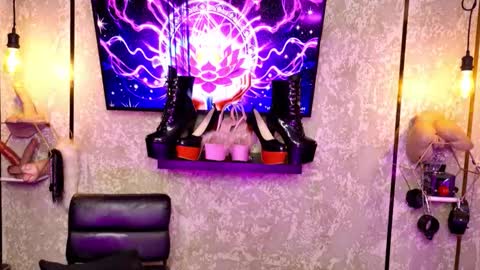 estefania1812 online show from 17, 3, 2026