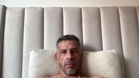 Snapshot of estefano1421 chatting on 1, 3, 2026 estefano1421 online show from 1, 3, 2026