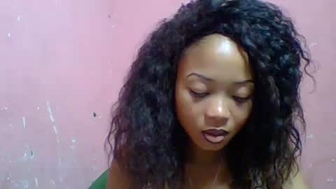 estelah20 online show from 17, 9, 2025