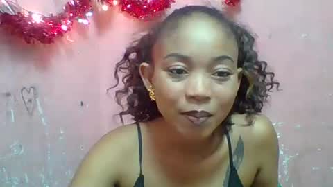 estelah20 online show from 18, 12, 2025