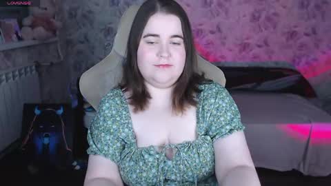 Snapshot of estelle_hicks chatting on 21, 5, 2026 estelle_hicks online show from 21, 5, 2026