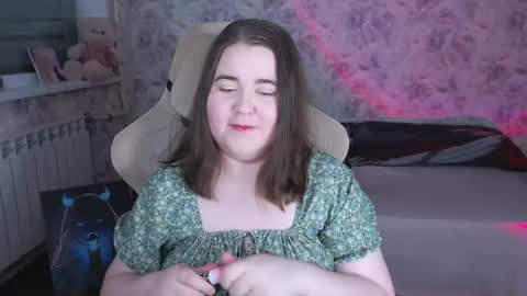 Snapshot of estelle_hicks chatting on 30, 5, 2026 estelle_hicks online show from 30, 5, 2026