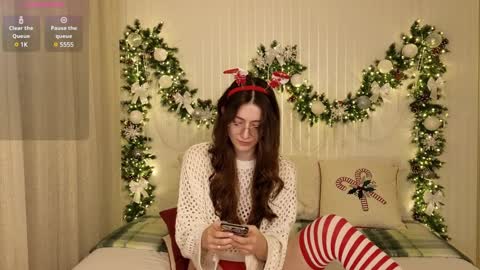 Snapshot of ester_hill chatting on 19, 12, 2024 Ester online show from 19, 12, 2024