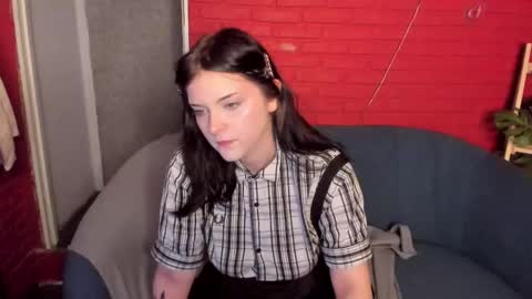 Ester  online show from 3, 4, 2026