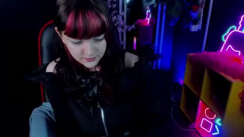 Snapshot of estertwilight chatting on 23, 6, 2026 Ester online show from 23, 6, 2026