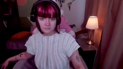 Snapshot of estertwilight chatting on 4, 7, 2026 Ester online show from 4, 7, 2026