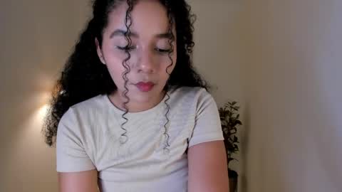 esther  online show from 16, 5, 2026