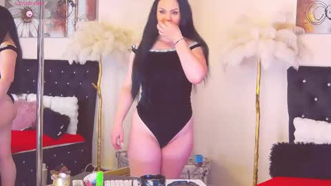 Snapshot of estheraa chatting on 27, 5, 2026 Esthera online show from 27, 5, 2026